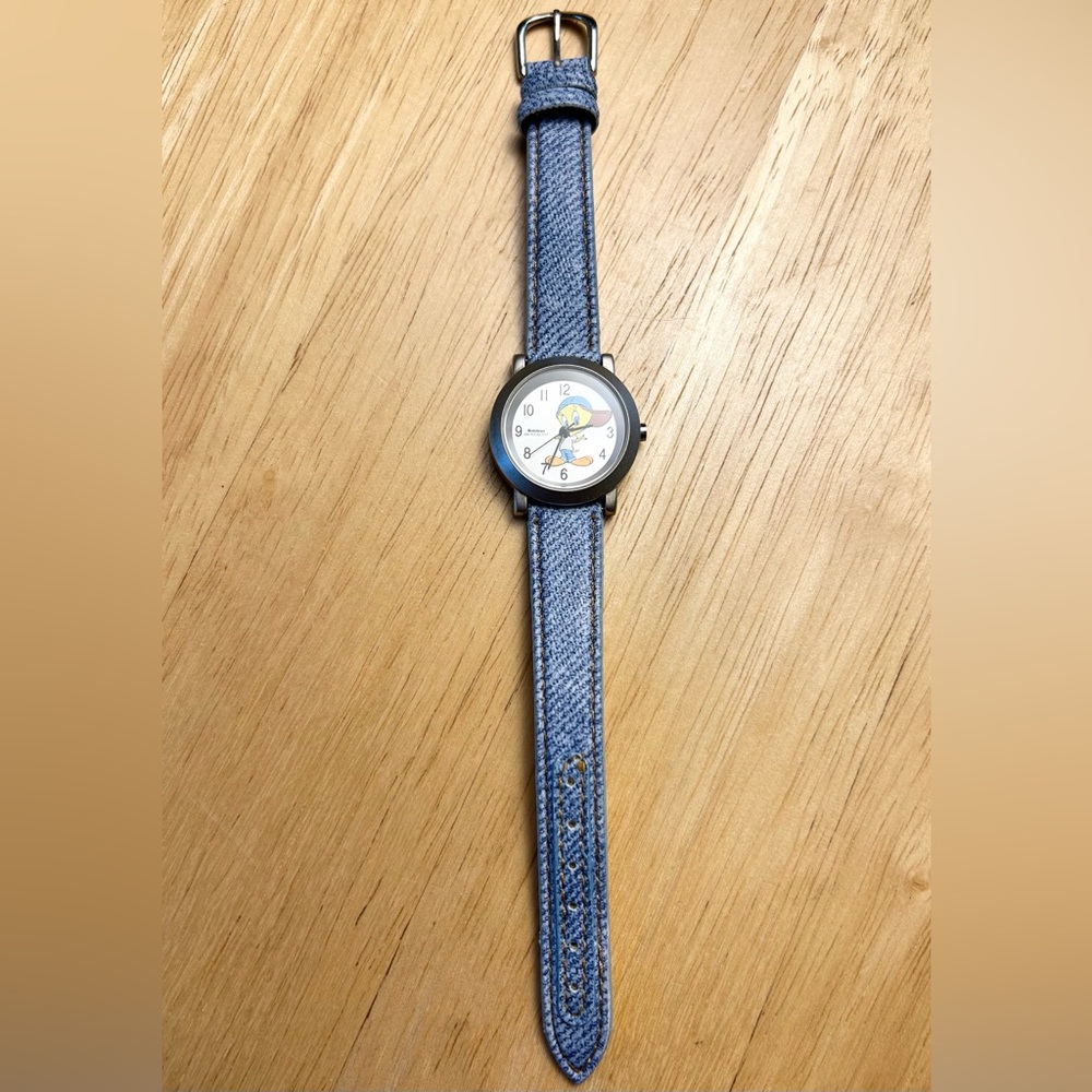 Armitron Tweety Bird Watch Water Resist 1998 Warner Bros Women NEEDS BATTERY VTG